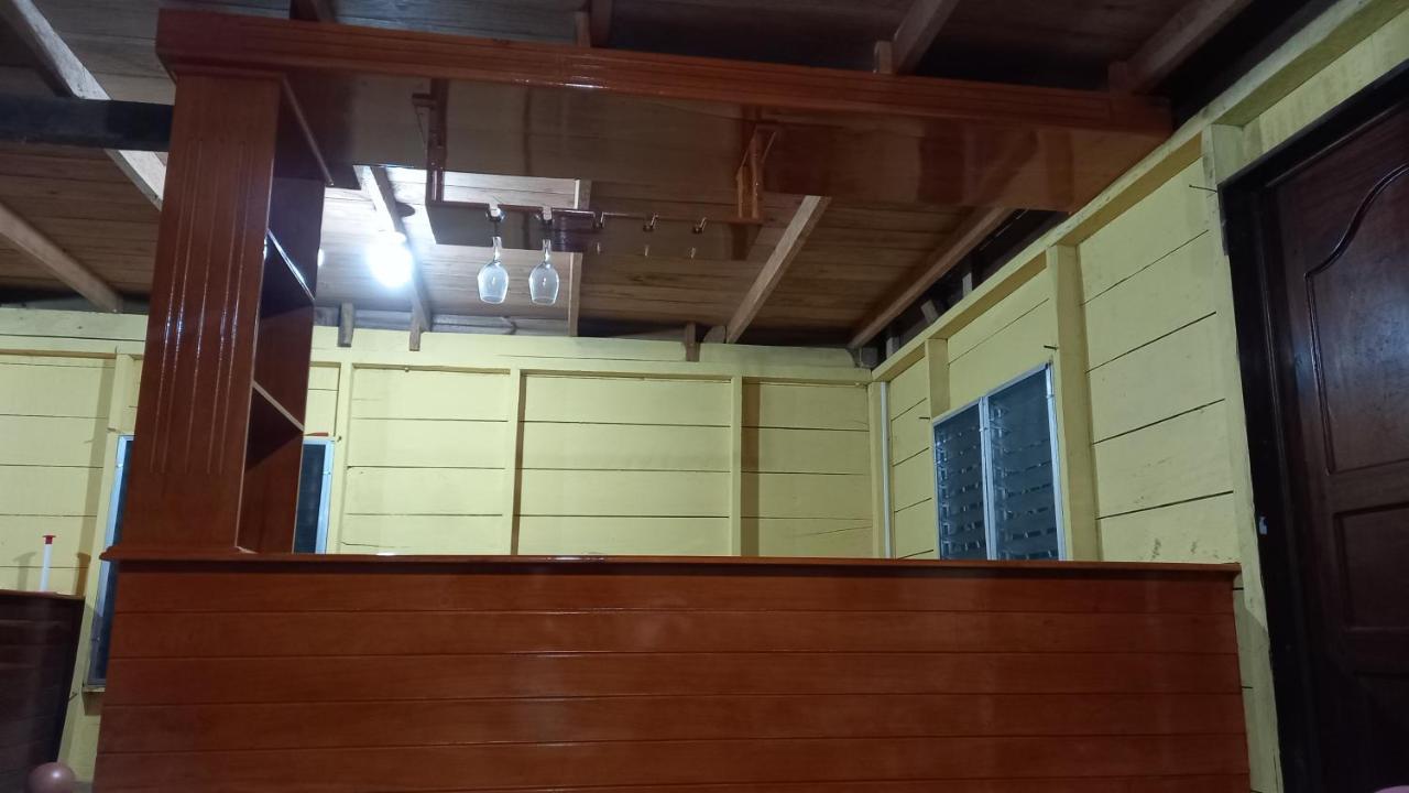 Casa Manati Hotel Lívingston Екстериор снимка