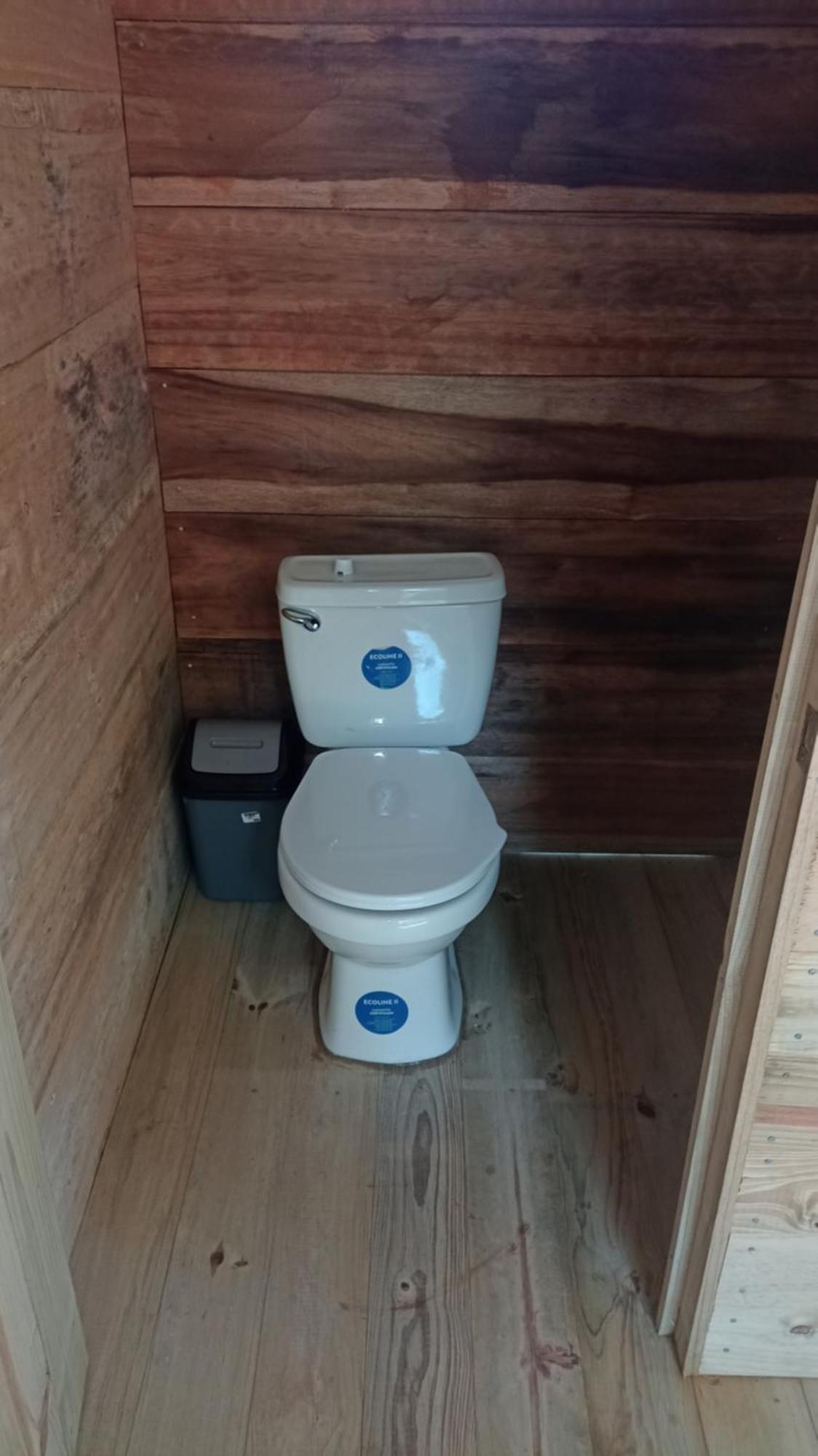 Casa Manati Hotel Lívingston Екстериор снимка