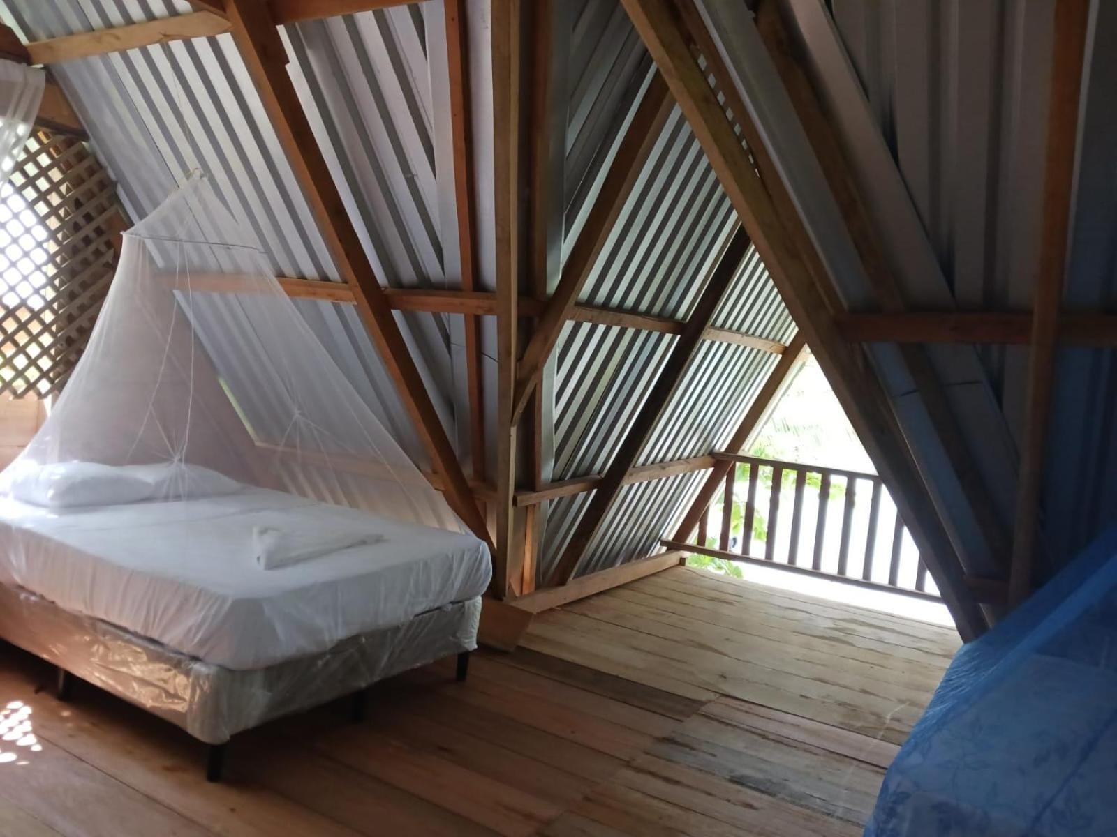 Casa Manati Hotel Lívingston Екстериор снимка