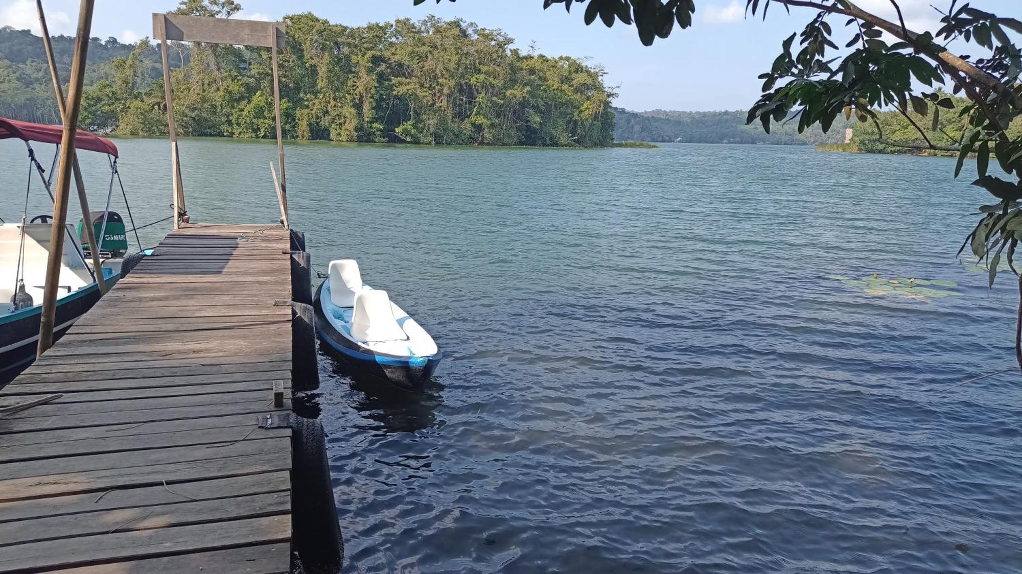 Casa Manati Hotel Lívingston Екстериор снимка
